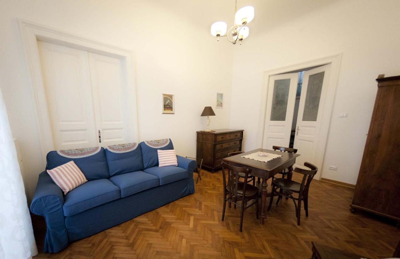 Domus Liberta - Boutique Rooms Trieste Exterior foto